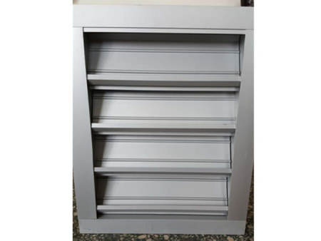 手動(dòng)百葉窗